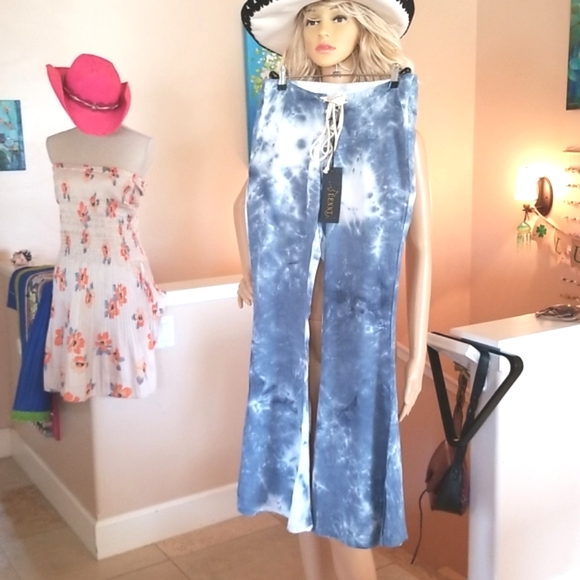 LENNI Free People Blue HTF Tie Dye Lace Up Bell Flare Jimmy Pants S 30W - Picture 14 of 16